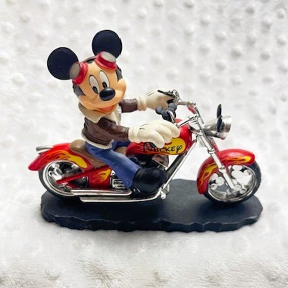 Disney's "Leader of the Pack" Mickey and Friends' Fun on the Open Road #15084